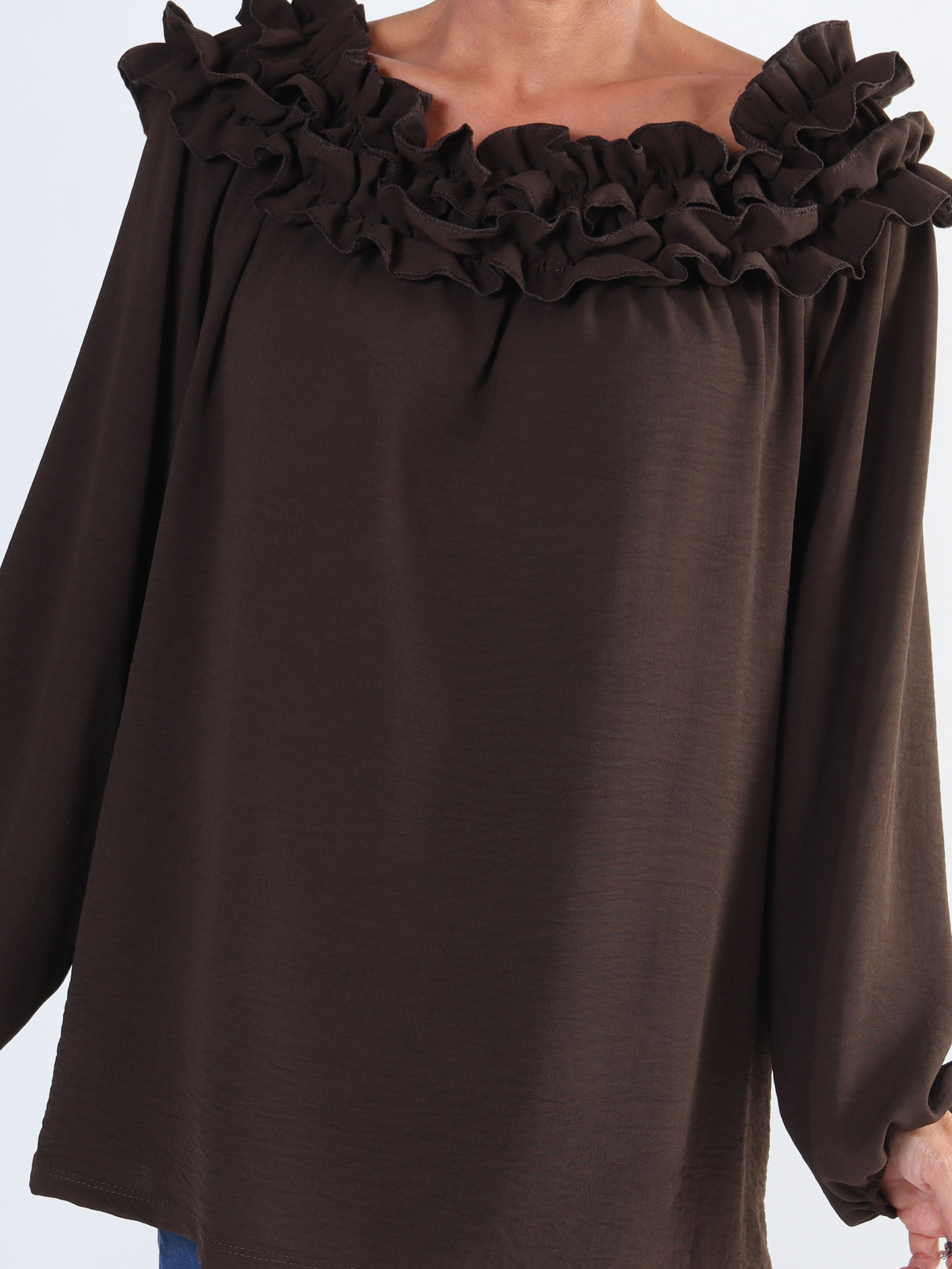 Chili - Finaste plus size tunikan med volanger i halsringningen (bestseller)